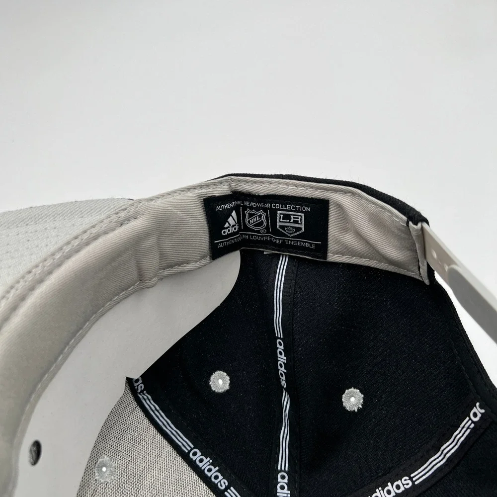 Adidas LA Kings NHL Snapback Hat Black Silver‎ Flat Brim Adjustable OSFA Cap